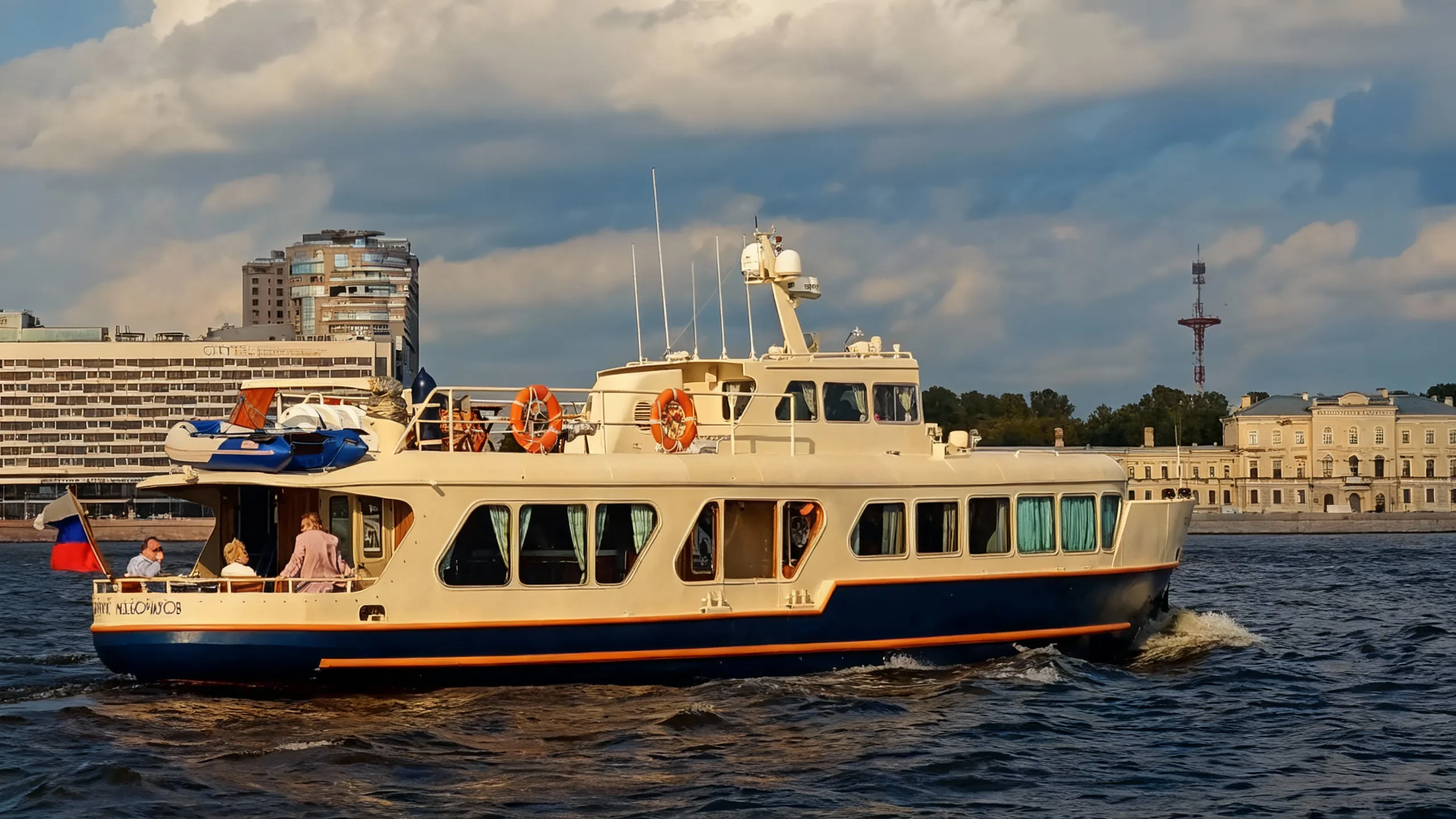 Теплоход "Политрук Бочаров" image- 2